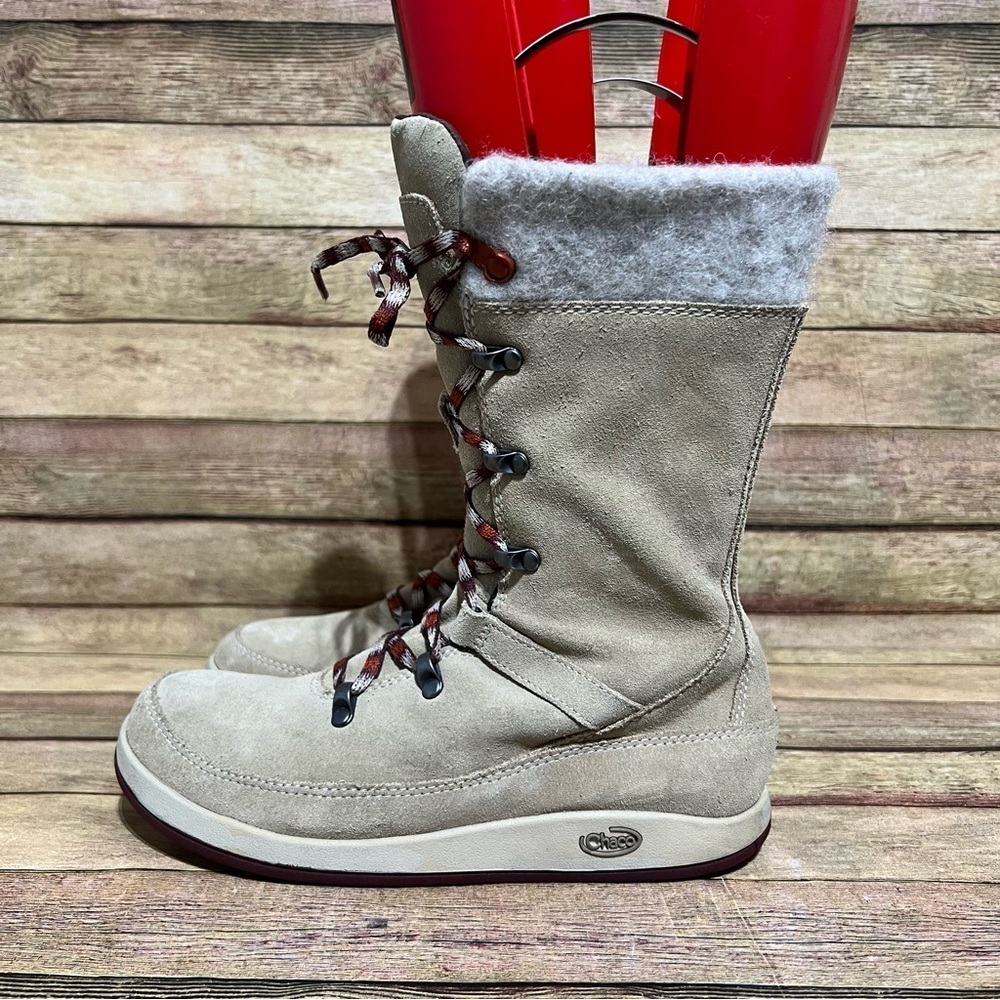 Chaco Uma Lace Up Winter Boots